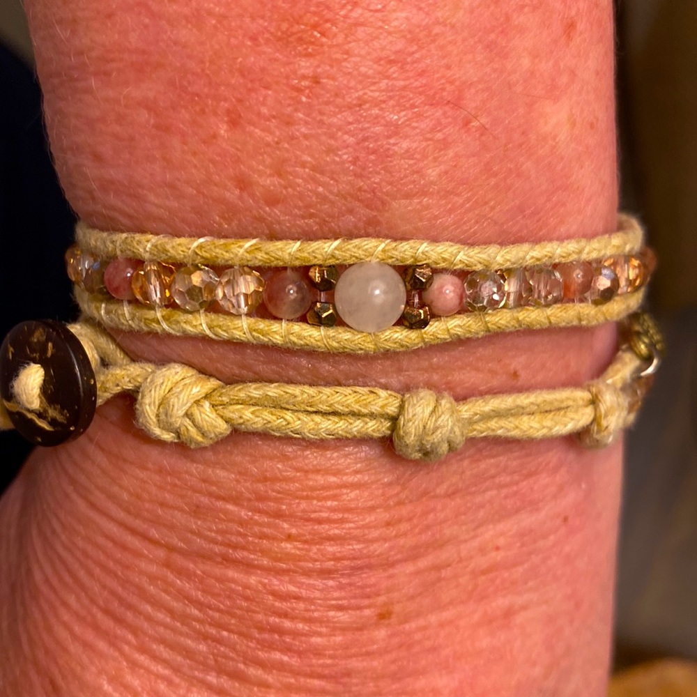 Rose Quartz wrap bracelet/ chocker. Like New.🥰